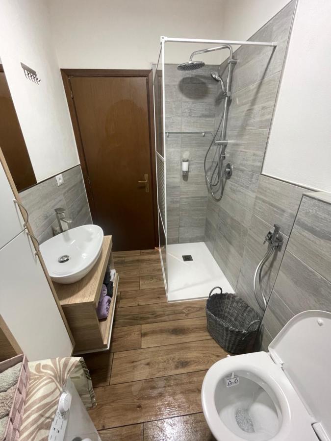 Lake Apartment Ischia Green Tenna Exterior photo